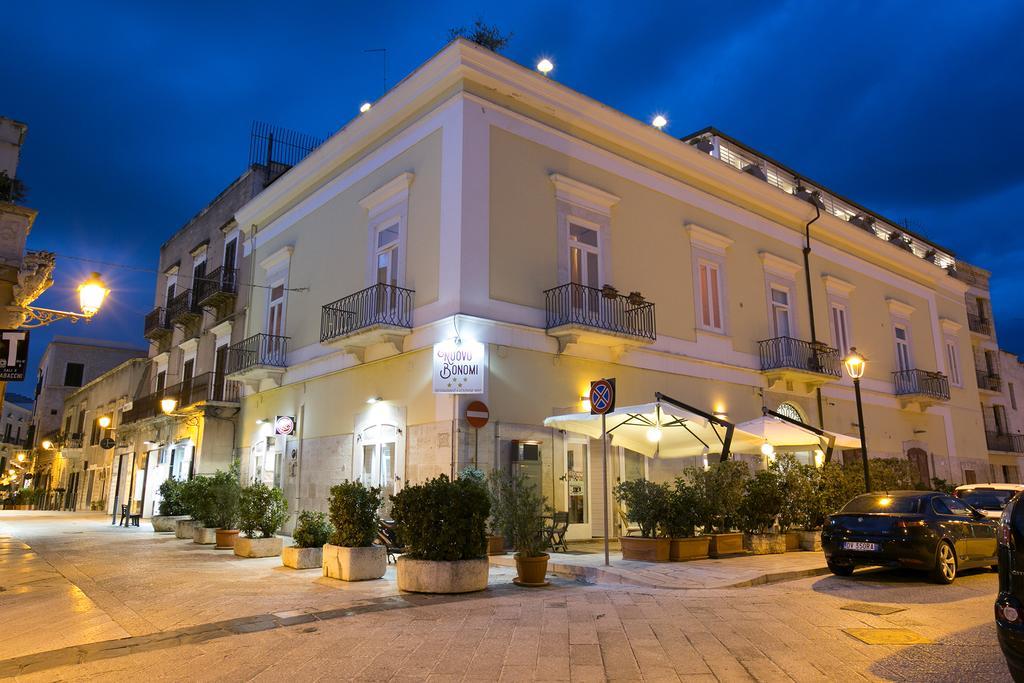 Palazzo Bonomi Hotel Bisceglie Exterior foto